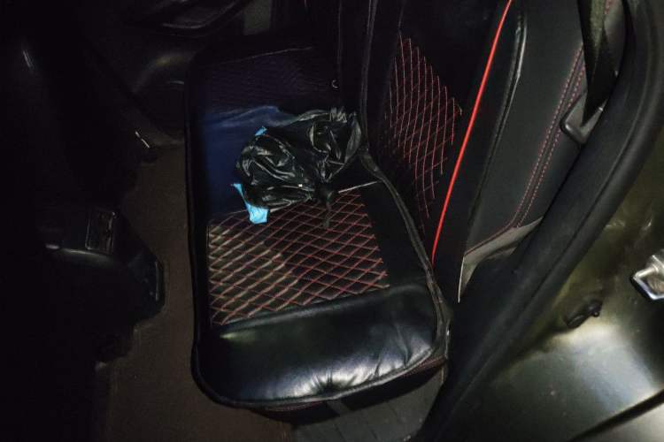 Used CHANGAN CS75 2016 1.8T Automatic Elite Model China V Standard Left Rear Seat