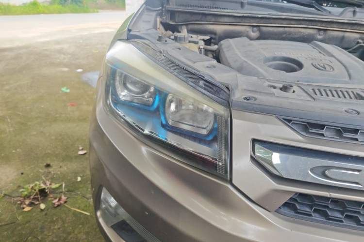Used CHANGAN CS75 2016 1.8T Automatic Elite Model China V Standard Right Front Headlight