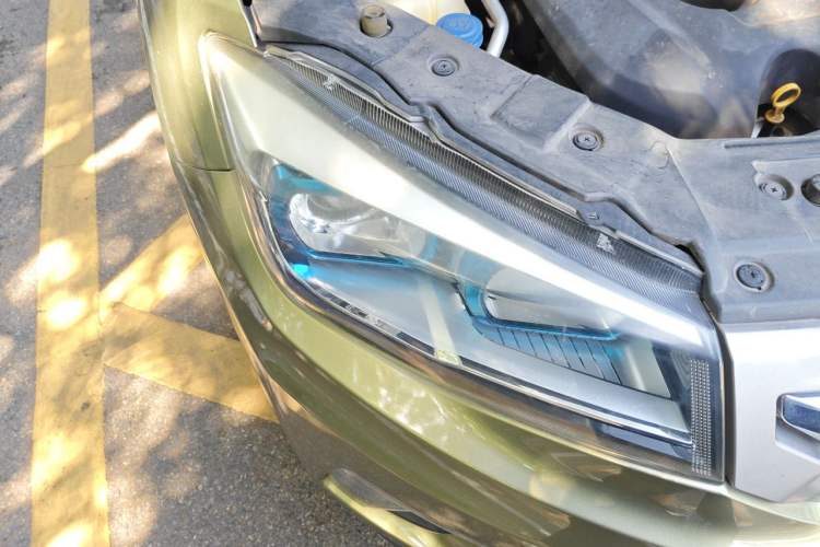 Used CHANGAN CS75 2016 2.0L Manual Luxury Version China V Standard Right Front Headlight
