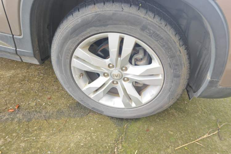 Used CHANGAN CS75 2016 1.8T Automatic Elite Model China V Standard Right Front Wheel Hub