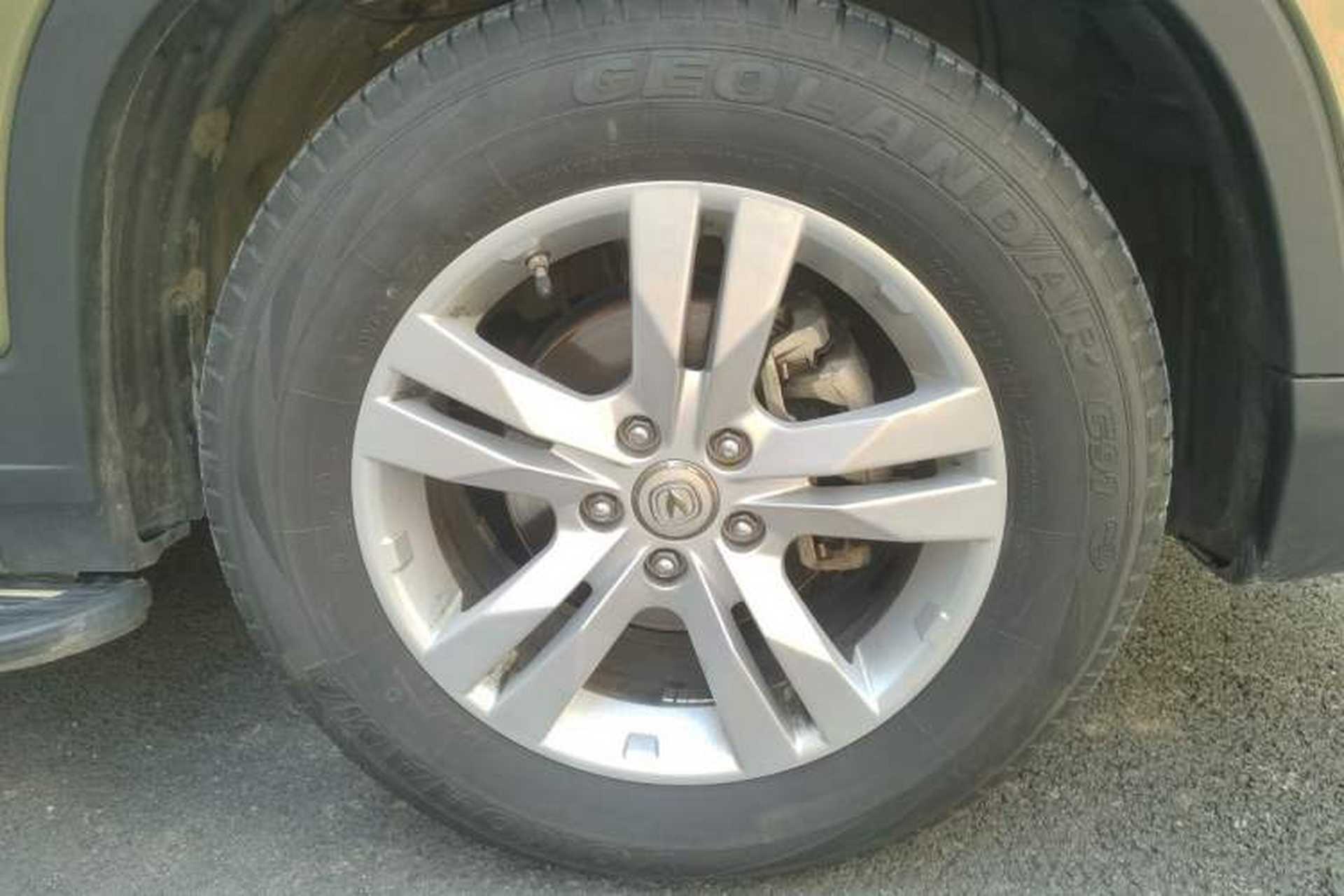 Used CHANGAN CS75 2016 1.8T Automatic Elite Model China V Standard Right Front Wheel Hub