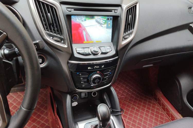 Used CHANGAN CS75 2016 1.8T Automatic Elite Model China V Standard Audio And AC Panel