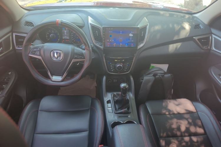 Used CHANGAN CS75 2016 2.0L Manual Value-Added Version China V Standard Center Console