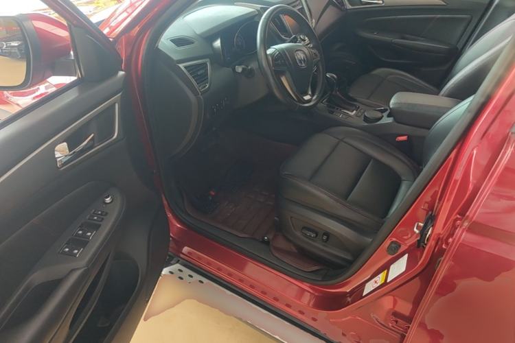 Used CHANGAN CS75 2016 1.8T Automatic Prestige Model China IV Standard Driver Seat