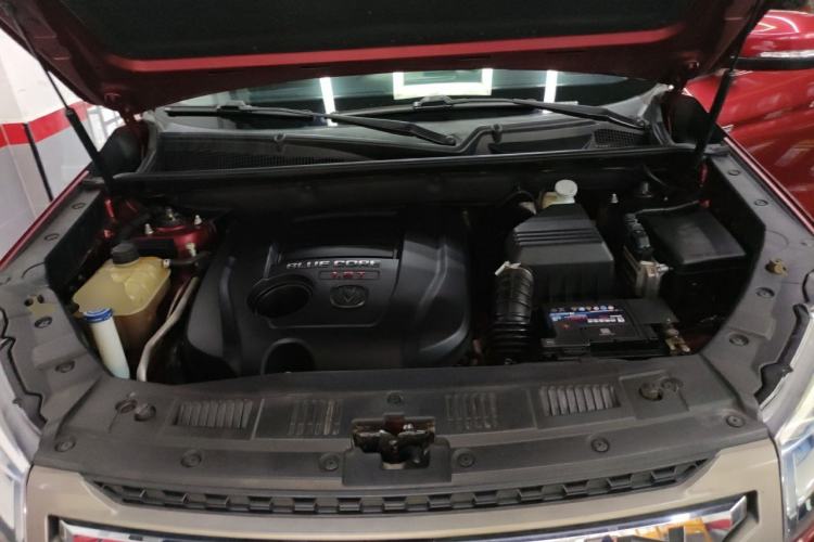 Used CHANGAN CS75 2016 1.8T Automatic Elite Model China V Standard Engine Bay