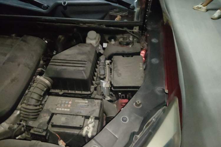 Used CHANGAN CS75 2016 1.8T Automatic Elite Model China V Standard Engine Bay Left