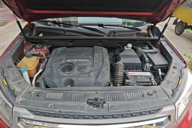 Used CHANGAN CS75 2016 1.8T Automatic Elite Model China V Standard Engine Bay