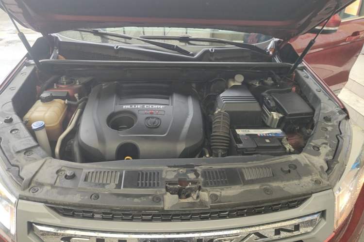 Used CHANGAN CS75 2016 1.8T Automatic Elite Model China V Standard Engine Bay