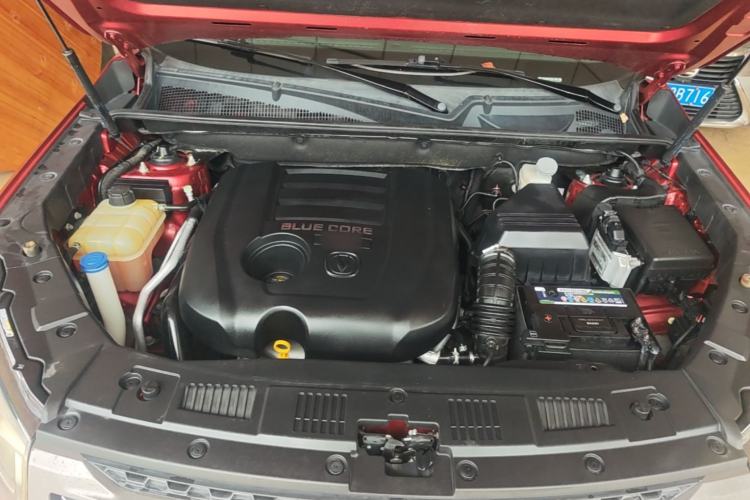 Used CHANGAN CS75 2016 1.8T Automatic Prestige Model China IV Standard Engine Bay