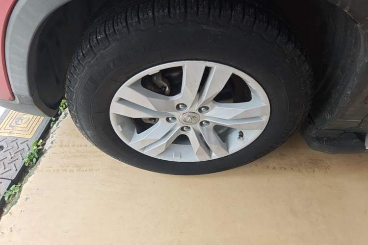 Used CHANGAN CS75 2016 1.8T Automatic Prestige Model China IV Standard Exterior 4