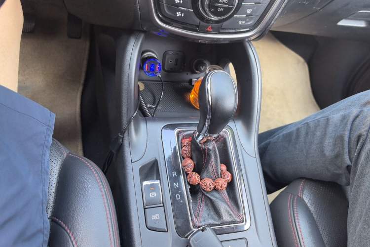 Used CHANGAN CS75 2016 1.8T Automatic Prestige Model China V Standard Gear Lever
