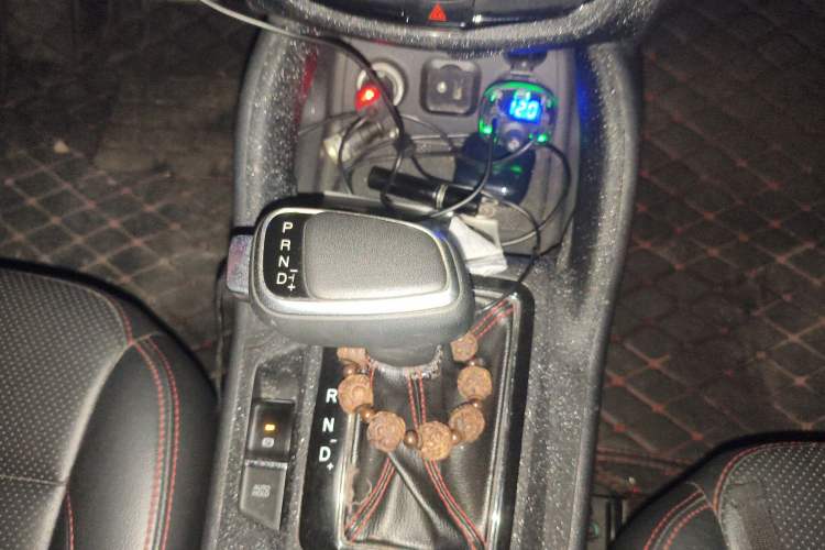 Used CHANGAN CS75 2016 1.8T Automatic Elite Model China V Standard Gear Lever