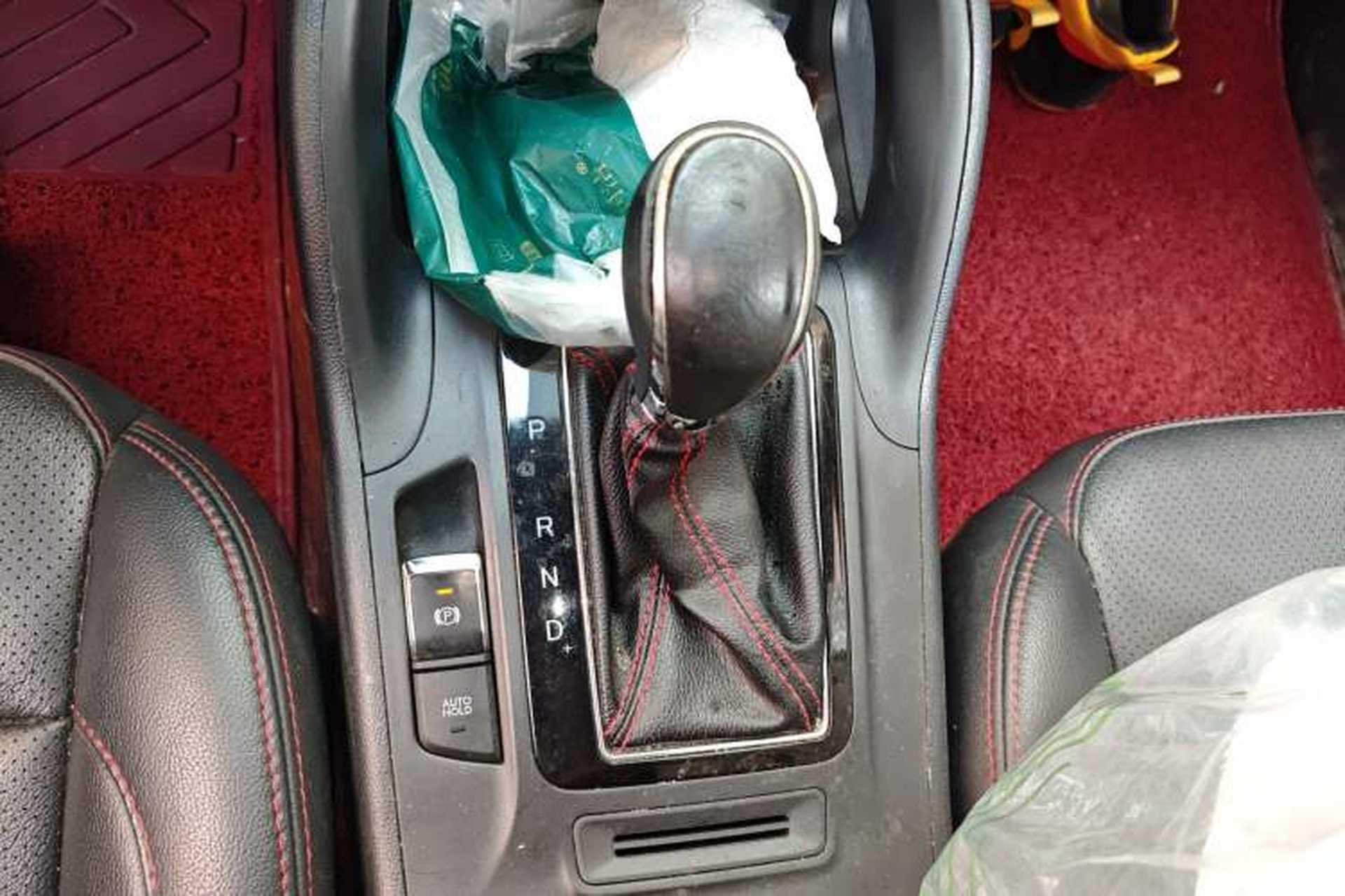 Used CHANGAN CS75 2016 1.8T Automatic Elite Model China V Standard Gear Lever
