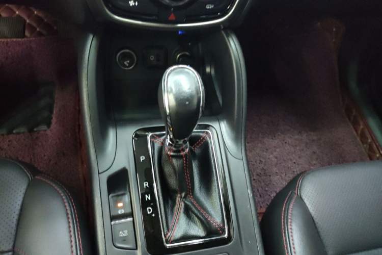 Used CHANGAN CS75 2016 1.8T Automatic Elite Model China V Standard Gear Lever
