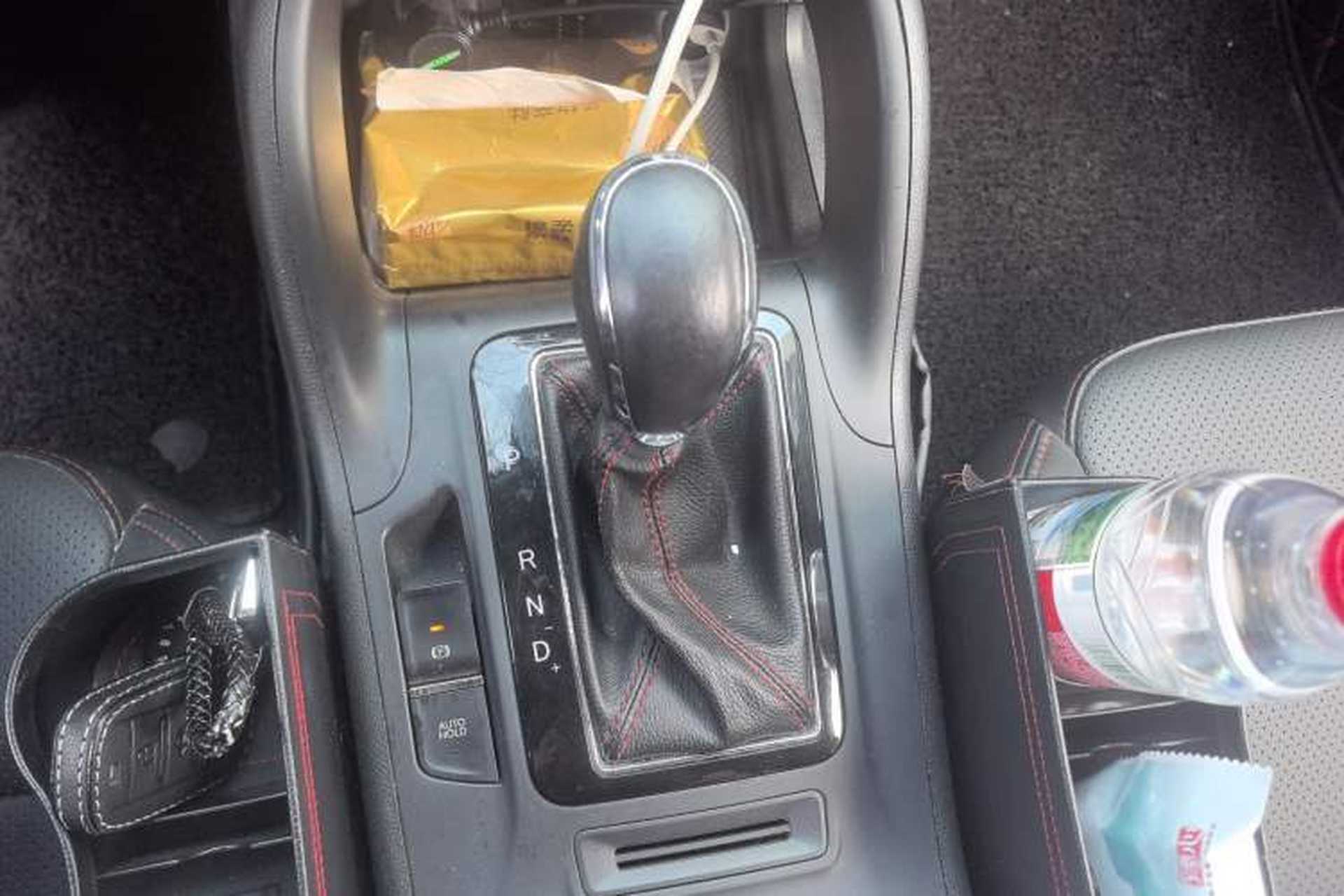 Used CHANGAN CS75 2016 1.8T Automatic Elite Model China V Standard Gear Lever