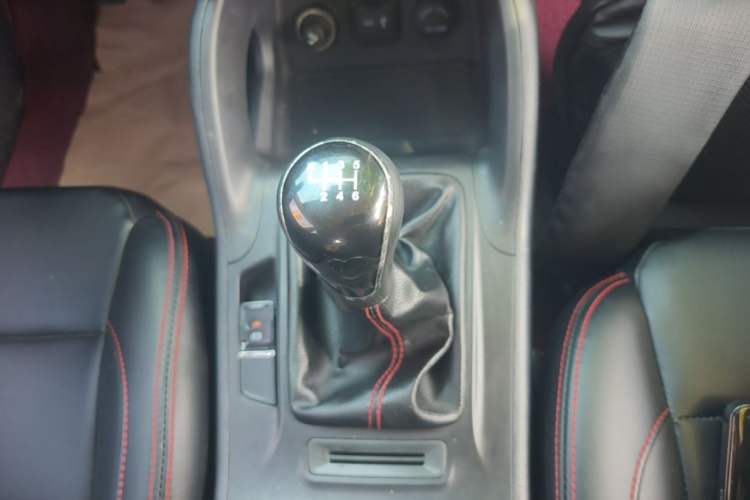 Used CHANGAN CS75 2016 2.0L Manual Value-Added Version China V Standard Gear Lever