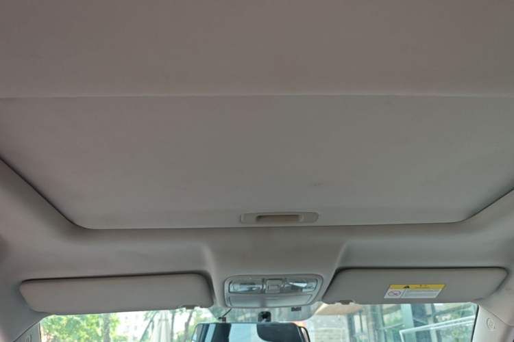 Used CHANGAN CS75 2016 1.8T Automatic Elite Model China V Standard Headliner
