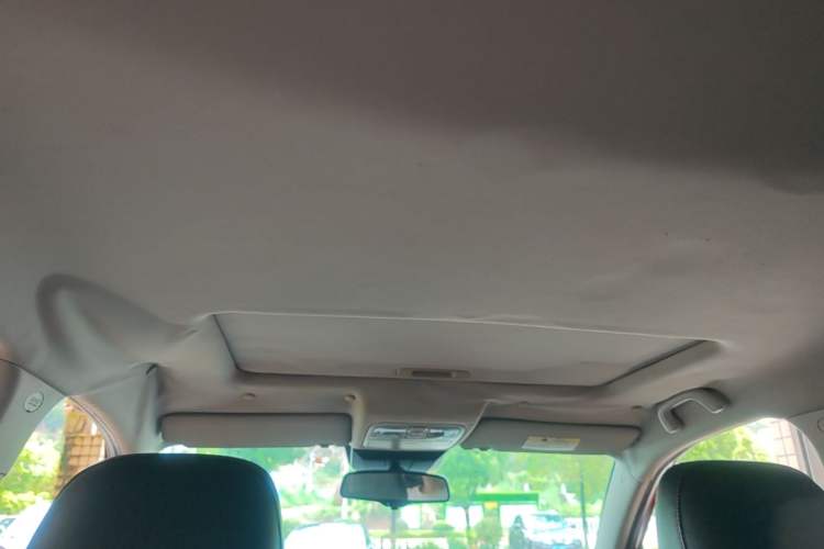 Used CHANGAN CS75 2016 1.8T Automatic Prestige Model China IV Standard Headliner