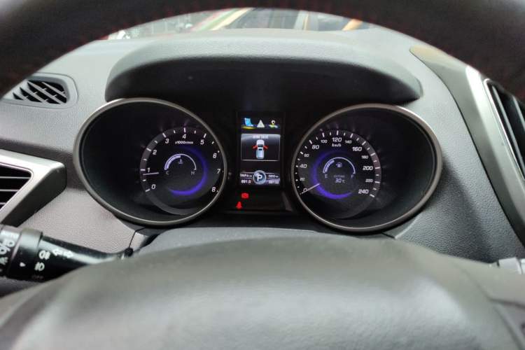 Used CHANGAN CS75 2016 1.8T Automatic Elite Model China IV Standard Instrument Cluster