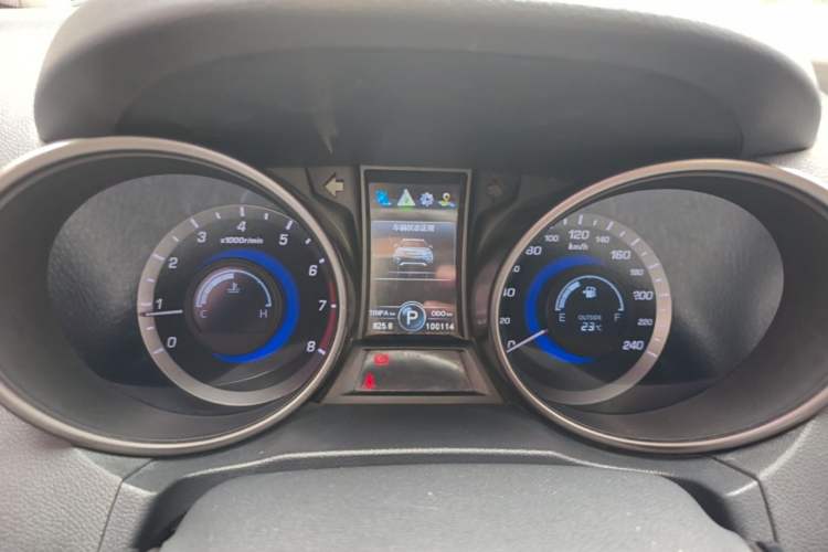 Used CHANGAN CS75 2016 1.8T Automatic Prestige Model China V Standard Instrument Cluster