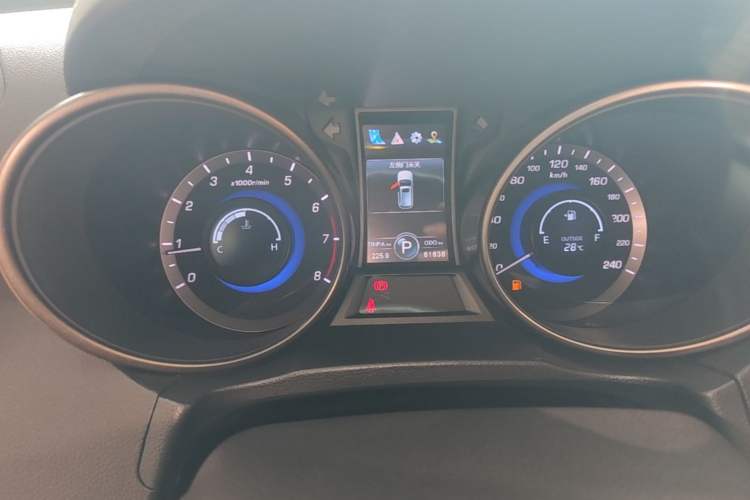 Used CHANGAN CS75 2016 1.8T Automatic Prestige Model China IV Standard Instrument Cluster