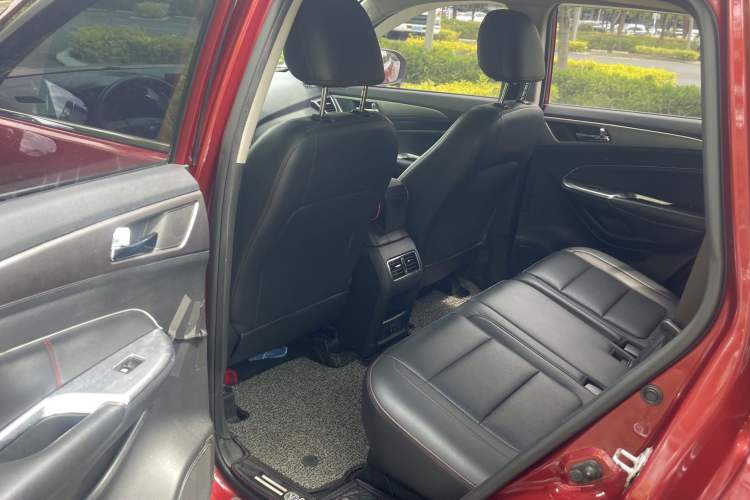 Used CHANGAN CS75 2016 1.8T Automatic Elite Model China V Standard Interior 2