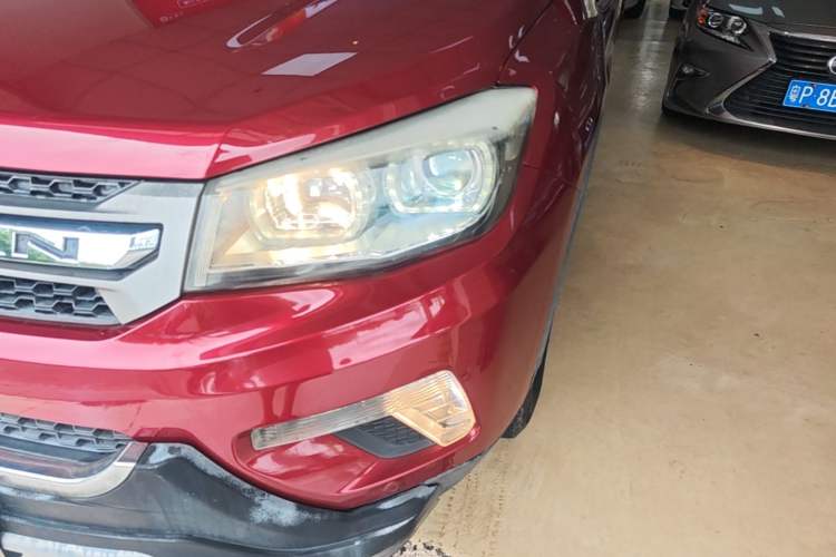 Used CHANGAN CS75 2016 1.8T Automatic Prestige Model China IV Standard Left Front Headlight