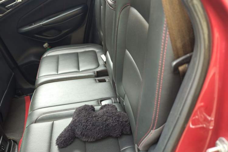 Used CHANGAN CS75 2016 1.8T Automatic Elite Model China V Standard Left Rear Seat