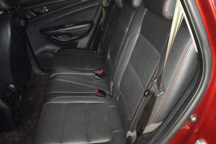 Used CHANGAN CS75 2016 1.8T Automatic Elite Model China V Standard Left Rear Seat