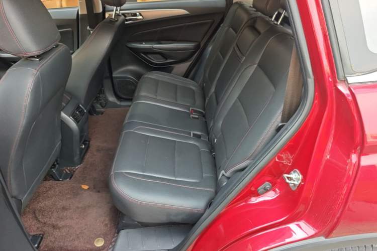 Used CHANGAN CS75 2016 1.8T Automatic Elite Model China V Standard Left Rear Seat