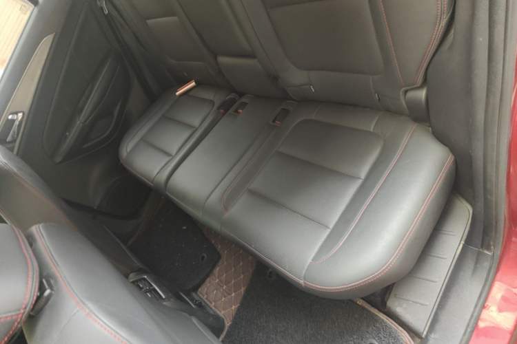 Used CHANGAN CS75 2016 1.8T Automatic Elite Model China V Standard Left Rear Seat