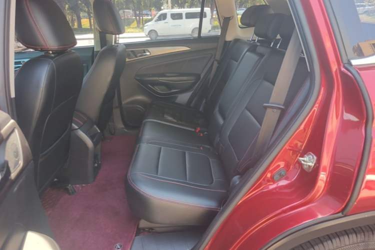 Used CHANGAN CS75 2016 2.0L Manual Value-Added Version China V Standard Left Rear Seat