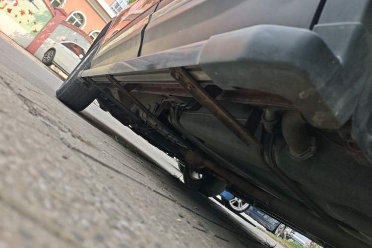 Used CHANGAN CS75 2016 1.8T Automatic Elite Model China V Standard Left Side Sill