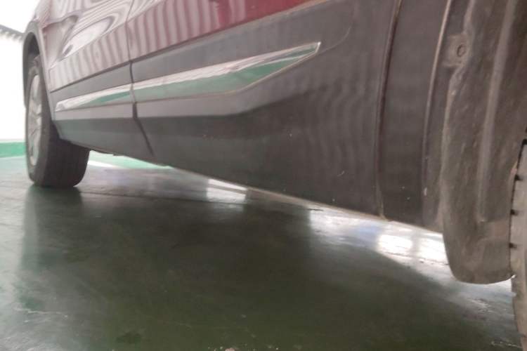 Used CHANGAN CS75 2016 1.8T Automatic Elite Model China V Standard Left Side Sill