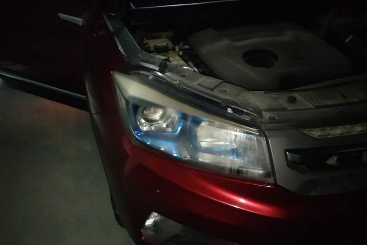 Used CHANGAN CS75 2016 1.8T Automatic Elite Model China V Standard Right Front Headlight