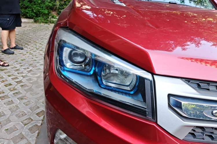 Used CHANGAN CS75 2016 1.8T Automatic Elite Model China V Standard Right Front Headlight