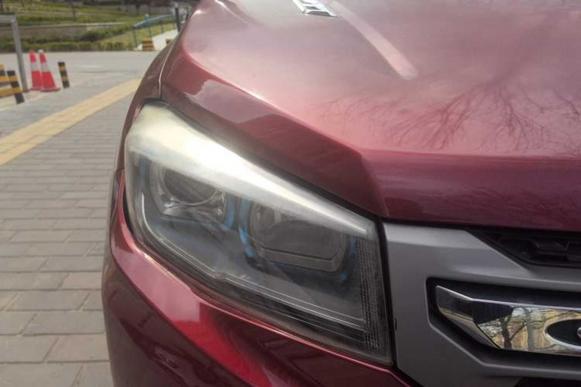 Used CHANGAN CS75 2016 1.8T Automatic Elite Model China V Standard Right Front Headlight