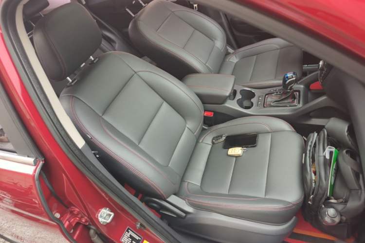 Used CHANGAN CS75 2016 1.8T Automatic Prestige Model China V Standard Right Front Seat