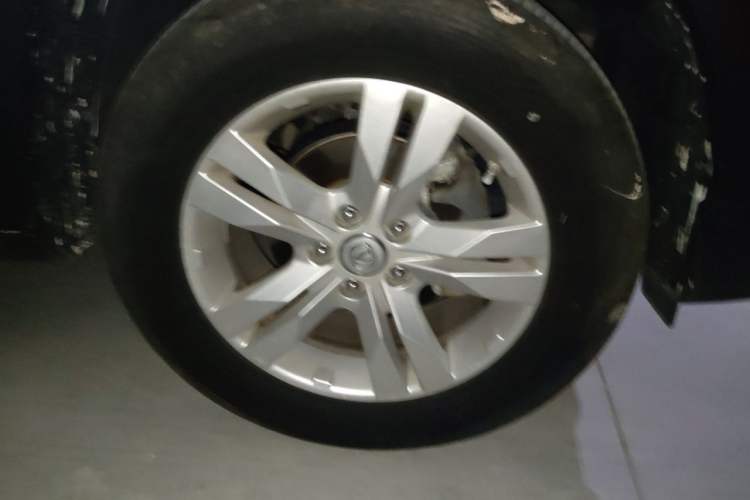 Used CHANGAN CS75 2016 1.8T Automatic Elite Model China V Standard Right Front Wheel Hub
