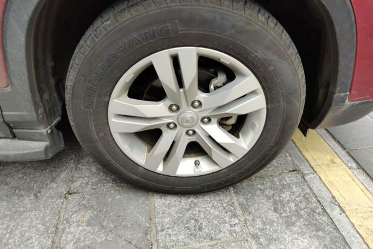 Used CHANGAN CS75 2016 1.8T Automatic Elite Model China IV Standard Right Front Wheel Hub