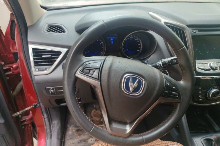 Used CHANGAN CS75 2016 2.0L Manual Luxury Version China IV Standard Steering Wheel