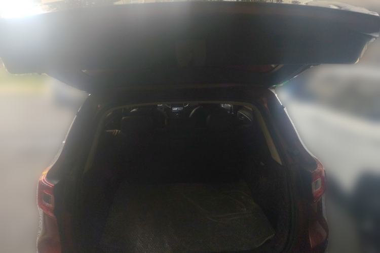 Used CHANGAN CS75 2016 1.8T Automatic Elite Model China V Standard Trunk
