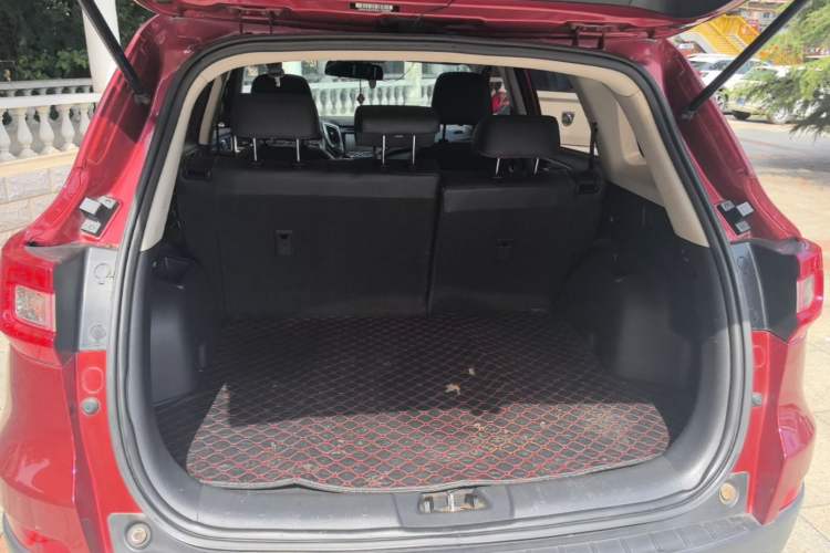 Used CHANGAN CS75 2016 1.8T Automatic Elite Model China V Standard Trunk