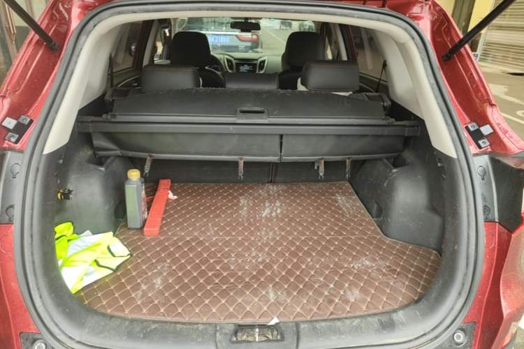 Used CHANGAN CS75 2016 1.8T Automatic Elite Model China V Standard Trunk