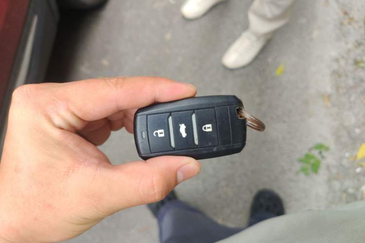 Used CHANGAN CS75 2016 2.0L Manual Luxury Version China IV Standard Vehicle Key