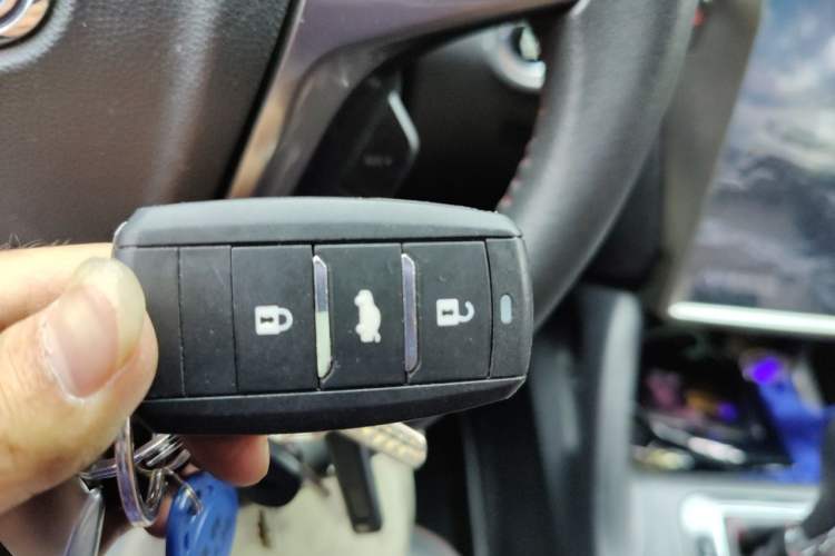 Used CHANGAN CS75 2016 1.8T Automatic Elite Model China IV Standard Vehicle Key