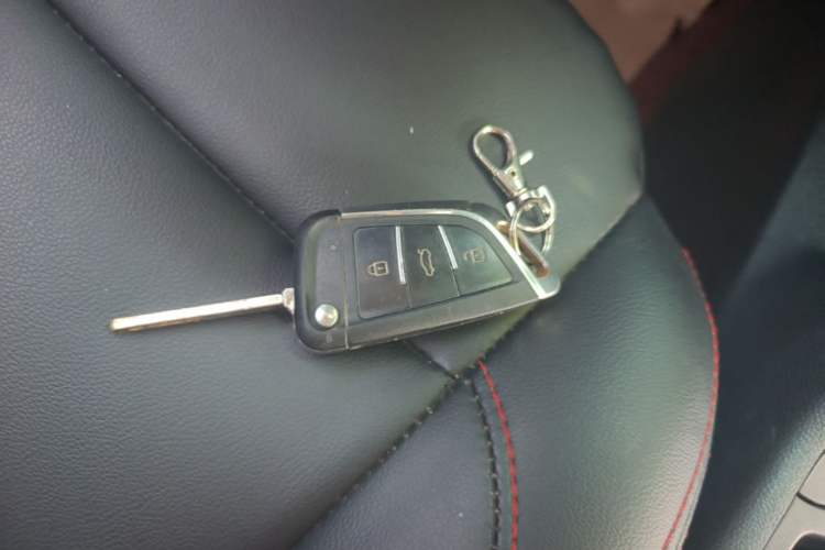 Used CHANGAN CS75 2016 2.0L Manual Value-Added Version China V Standard Vehicle Key
