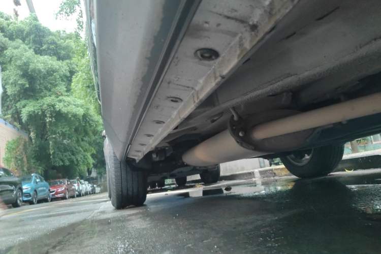 Used CHANGAN CS75 2016 2.0L Manual Luxury Version China IV Standard Chassis Front Right