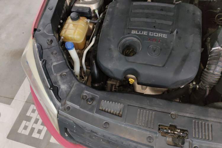 Used CHANGAN CS75 2016 1.8T Automatic Elite Model China V Standard Engine Bay Right