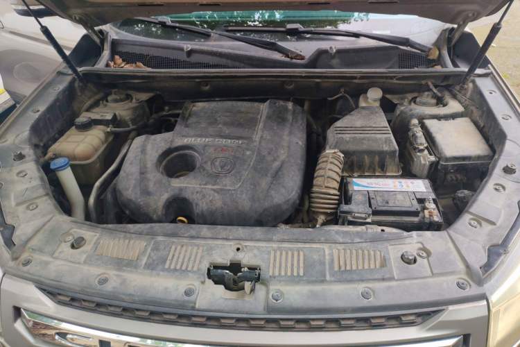 Used CHANGAN CS75 2016 1.8T Automatic Elite Model China V Standard Engine Bay